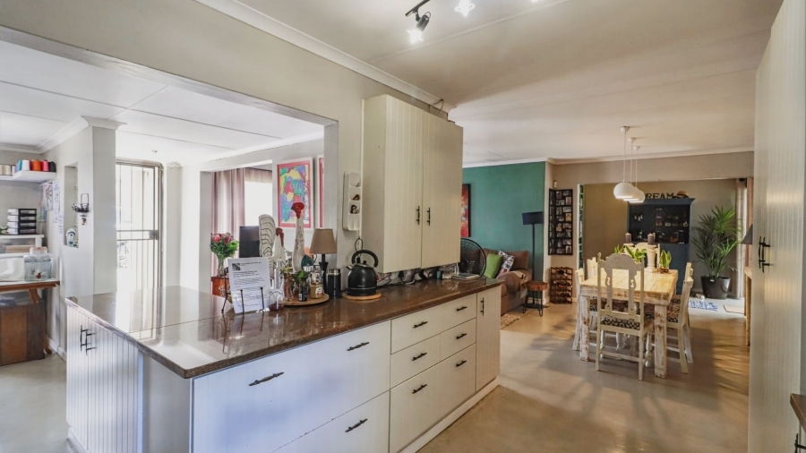 3 Bedroom Property for Sale in Abbotsford Eastern Cape